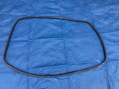 1982-1994 BMW E30 318i 325i Front Windshield Gasket Seal Weatherstripping #2258M - Image 1 of 4