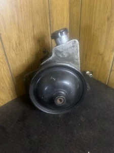 01-07 Chevy Silverado Gmc 2500 3500 6.6L Power Steering Pump Assembly - Picture 1 of 5