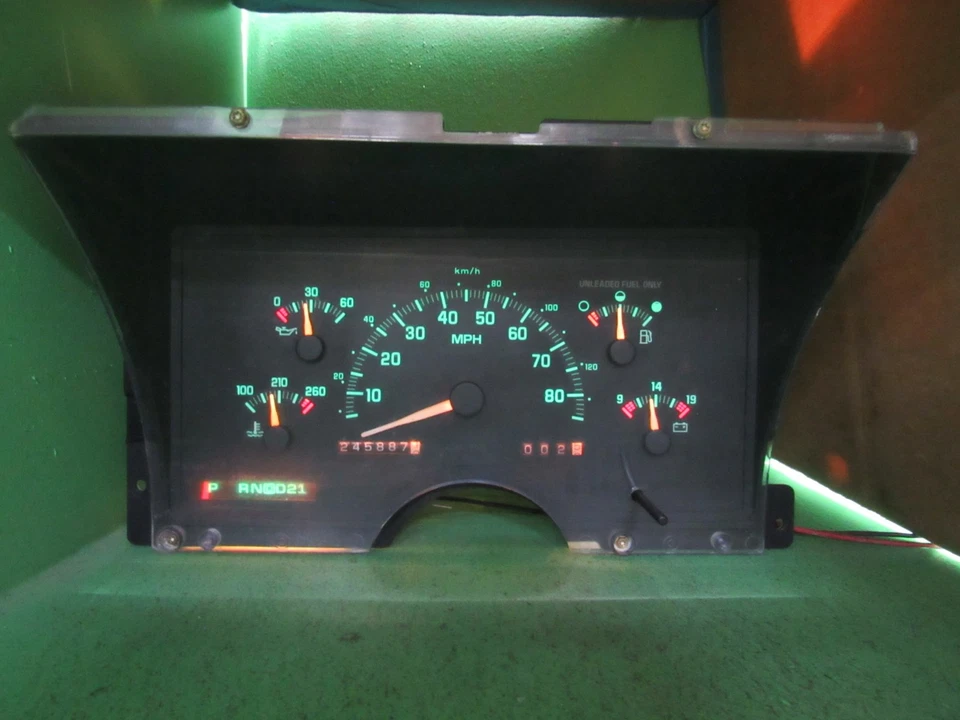 92-93 C/K 卡车 SUBURBAN YUKON 仪器仪表盘 SPEEDO 245k REBUILT 1786 — 第 1/4 张图片