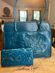 Patricia Nash Poppy Blu Floral Tote Bag And Wallet - Picture 1 of 11