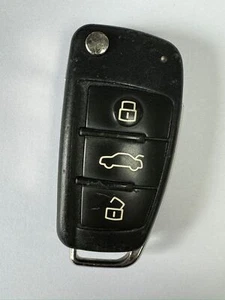 GENUINE AUDI 3 BUTTON REMOTE FLIP KEY FOB A3 S3 TT ETC TESTED 8V0837220 ! - Picture 1 of 4