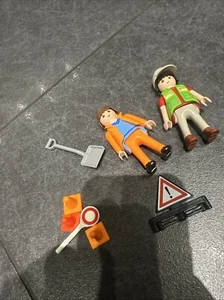 PLAYMOBIL Construction Road Workers - Picture 1 of 2