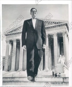 1956 Chicago American Gears Minneapolis Lakers Atty George Mikan Press Photo - Picture 1 of 2