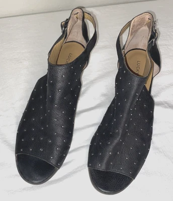 Botas Lucky Band Barimo couro preto aberto peep toe cravejadas tamanho 10 M - 40 - Imagem 1 de 4