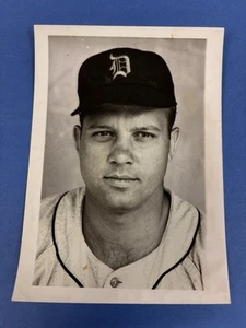 1951 Vic Wertz Original 5x7 Newspaper Wire Photo Detroit Tigers - Picture 1 of 2