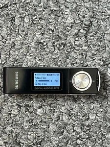 Samsung YP-U1 512MB MP3 Digital Media audio Player Recorder USB - Picture 1 of 2