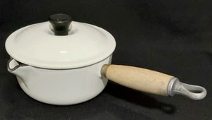 Vintage Le Creuset France Cream Cast Iron Pot w Spout Wooden Handle #16 Unused - Picture 1 of 9