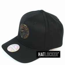 Mitchell & Ness - Toronto Raptors Black Camo 110 Curved Snapback