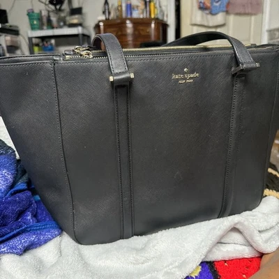 kate spade手提包,黑色,大号,二手,但状况良好,无缺陷 — 第 1/4 张图片
