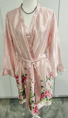 Pink K Satin Coordinate Women’s Flowers Details Pink Robe Lounge Lingerie Sz M - Изображение 1 из 4