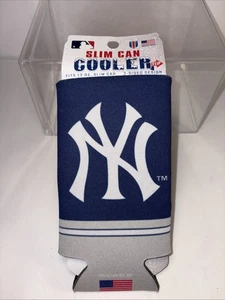 NEW YORK YANKEES SLIM 2 LATI LATTINE COOLER/KOOZIE NUOVO E CON LICENZA UFFICIALE - Foto 1 di 7