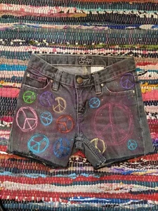 Gap Kids Denim Girl's Stretch  Jean Shorts Size 7 Slim hand painted Peace Sign - Picture 1 of 9