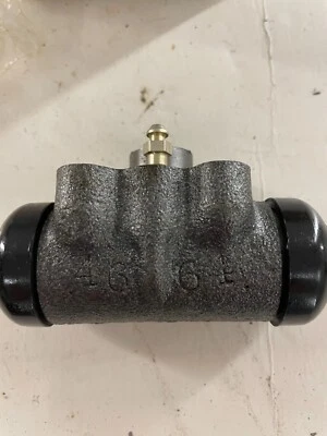 STUDEBAKER REAR BRAKE WHEEL CYLINDER 1954-66 V-8 CARS # 535586 - Image 1 of 2