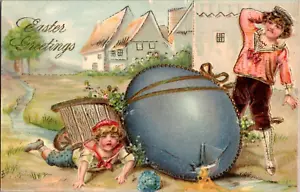 Cartolina Auguri di Pasqua Bambini Uovo Rotto Gigante Diviso Indietro Timbrato 1907 - Foto 1 di 2