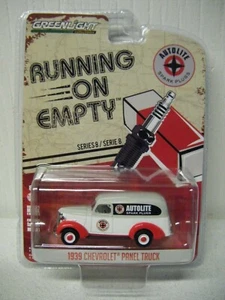Greenlight läuft auf leer Serie 8 1939 Chevrolet Kastenwagen - Bild 1 von 2
