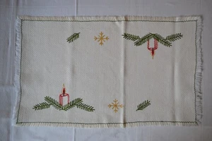 alte Weihnachtsdecke Tischläufer 35 x 60 cm DDR 60er70er Vintage Deko - Bild 1 von 6