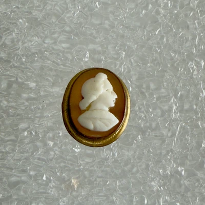 Antique Hand Carved Shell Cameo Italy Button, 10K Gold Filled, 1/2 x 5/8 Inch - Image 1 of 4