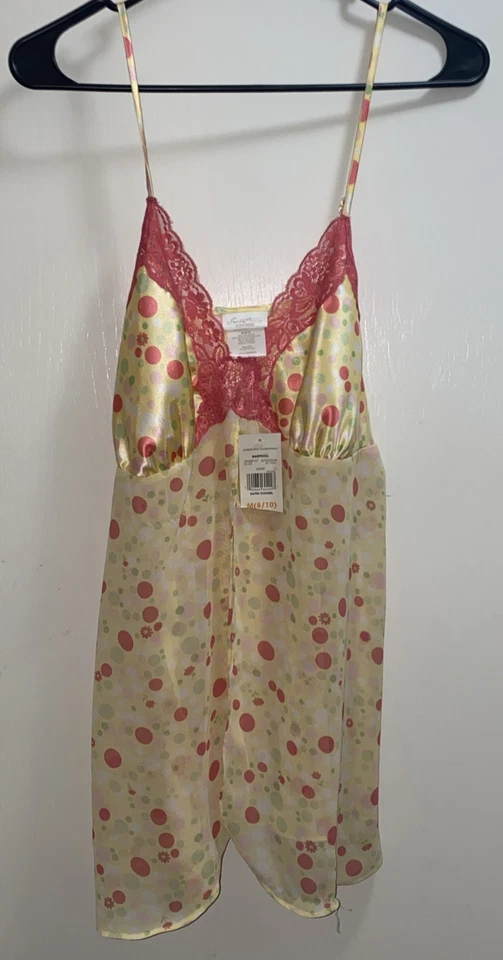 Tanga Secret Treasures Sleepwear Chemise M (8-10) satinado floral coral rojo amarillo Foto 1 de 4