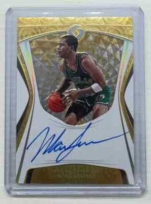 2019-20 Panini Opulence Mark Aguirre Opulent Scripts Holo Gold Auto #1/5 - Image 1 of 2