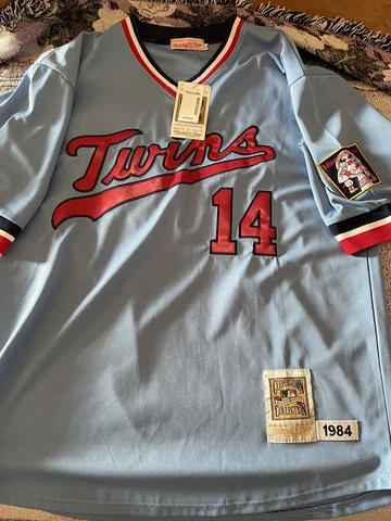 NWT Cooperstown Collection Hrbek Size 52 Jersey Retails $320 Cover
