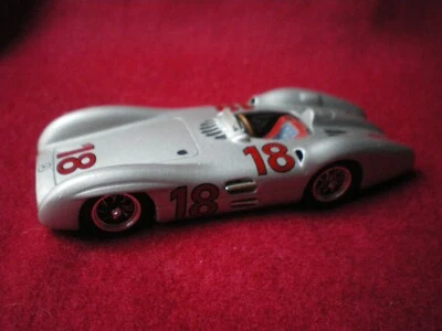 1/43 RBA Mercedes W196 #18 R.Fangio 1954 sans boite - Photo 1/4