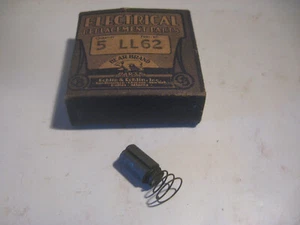 VINTAGE BOSCH MAGNETO DISTRIBUTOR BRUSH 69365 ECHLIN LL62 NOS - Picture 1 of 3