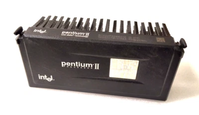INTEL PENTIUM II 266MHZ 80522PX266512 SLOT 1 CPU WITH HEATSINK RM4-BIN52 - Image 1 of 4