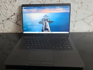 Dell Latitude 5300 / Intel i5-8265U @1.60GHz / 8GB RAM / 256GB SSD / Win 11 Pro - Afbeelding 1 van 7