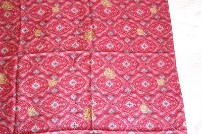 Coupon de soie ourlée. 91 x 91 cm - Photo 1/4