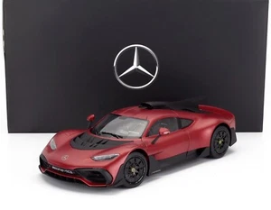NZG 1/18 Mercedes Benz One AMG (C298) 2023 rosso nero B66961051 - Foto 1 di 8