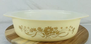 VINTAGE PYREX OVAL CASSEROLE DISH 045 2 1/2 QT GOLDEN ROSE NO LID COLLECTORS PC - Picture 1 of 10