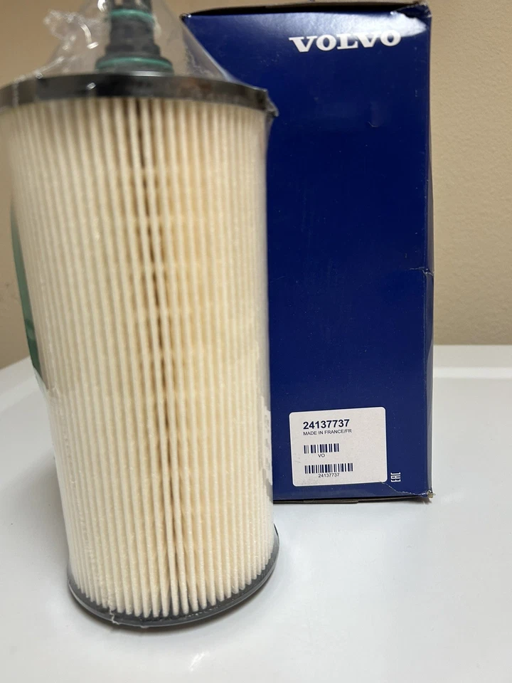 FILTRO DE COMBUSTIBLE OEM VOLVO 24137737 Juego de 8 Foto 1 de 4