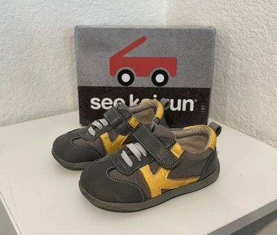 Zapatos para caminar See Kai Run para niños pequeños talla 8 Leonardo de cuero Foto 1 de 4