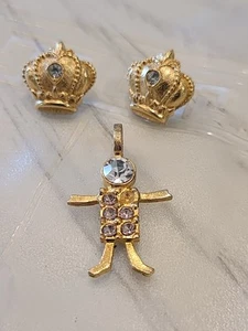 Vintage Avon "REGAL CROWN" Pierced Stud EARRINGS 1989 Gold Tone,Lot 2 - Picture 1 of 8
