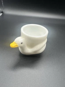 Taza de huevo de pollito Opalex francés vaso de leche opalino vintage 2" pulgadas - Imagen 1 de 7