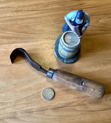outils anciens,old tool,belle petite curette de tonnelier fait dans une lime... - Photo 1/4