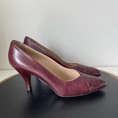 BOTTEGA VENETA Intrecciato Leather Weave Wine Burgundy Heels Pumps US 7  EU 38 - Image 1 of 4