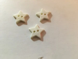 LOT DE 10 PIÈCES NEUVES. BOUTONS 2 TROUS FORME ÉTOILE BLANCHE 5/8 POUCES - Photo 1/3
