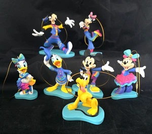 Neu Disneyland 70. Jahrestag Urlaub Set 7 figurale Ornamente Mickey Minnie - Bild 1 von 11