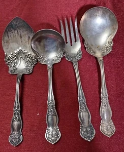 WM Rogers AA Orange Blossom Lot Of 4 Serving Pieces Ladle, Serving Fork, Pie Ser - Picture 1 of 6