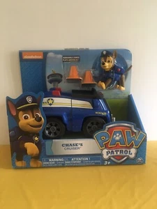 Paw Patrol Chase's Cruiser con figura de persecución y 2 conos naranjas extraíbles - NUEVO - Imagen 1 de 7