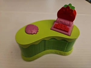 Strawberry Shortcake Talking Berry Bitty funktionierende Registrierkasse Schublade öffnet Cb5 - Bild 1 von 3