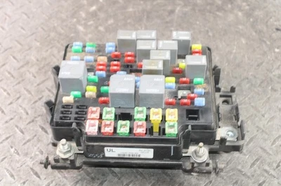 03-06 Escalade 5.3L Gas Gasoline OEM Engine Electrical Power Fuse Relay Box WTY Foto 1 de 4