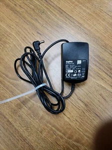 Genuine Original 5V 2A Sanyo Black AC Adapter - Model : Sanyo PSC11R-050 - Picture 1 of 4