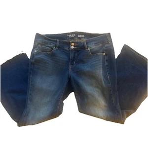 Pantalones de mezclilla elásticos vintage acampanados tiro bajo TORRID 14S lavado oscuro - Imagen 1 de 18
