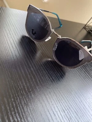 Nuevas gafas de sol True Religion para mujer TRU 4156 35 $ Foto 1 de 4