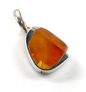 925 Solid Sterling Silver Yellow Baltic Amber Designer Large Pretty Pendant - Picture 1 of 3