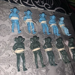 DE COLECCIÓN SOLDADOS DE PARACAÍDAS DE PLÁSTICO - (2") - Lote Mixto de 10 - Azul Bebé/Verde Ejército - - Imagen 1 de 6