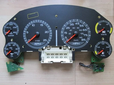 International Prostar 25-275257-E 2010 tablero de instrumentos MPH #M149ZS Foto 1 de 4