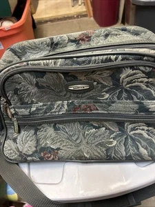 JAGUAR Green Floral Tapestry Duffel Bag Carry On Luggage Excellent Condition - Picture 1 of 5